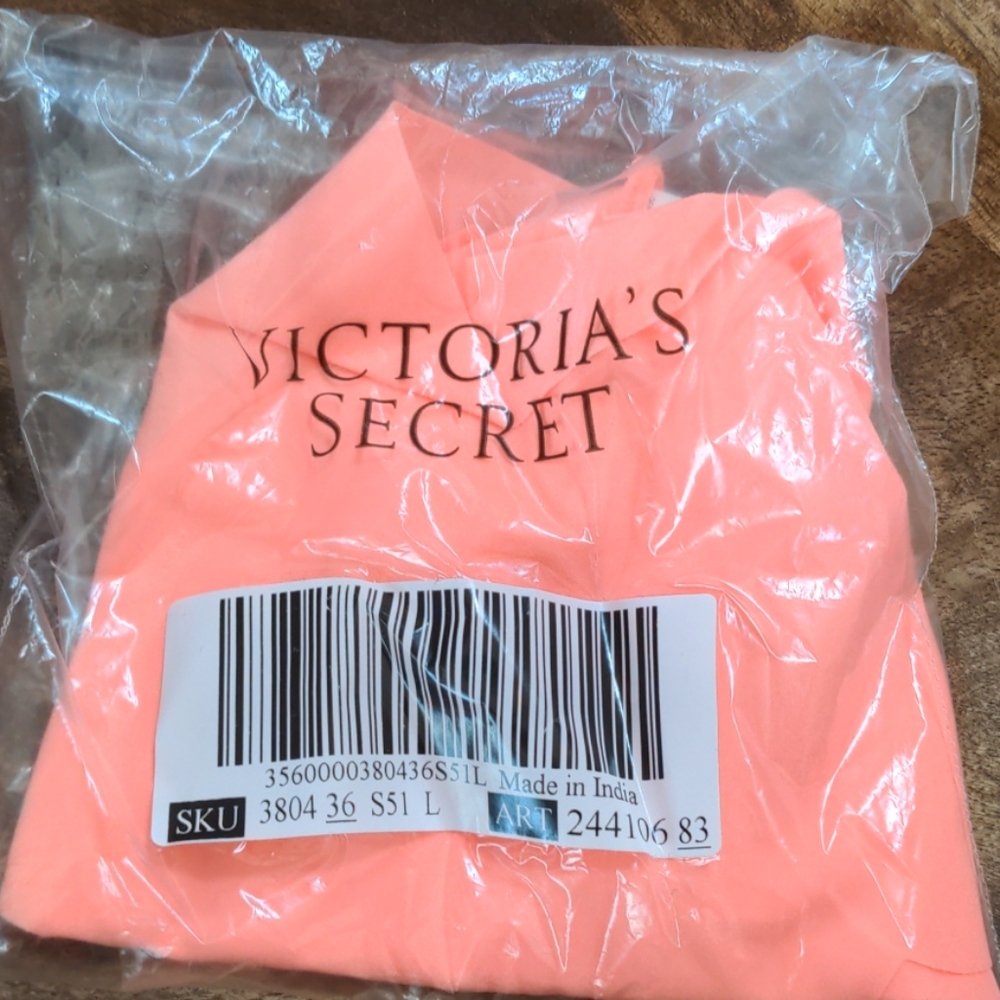 NEW Victoria Secret L  underwear